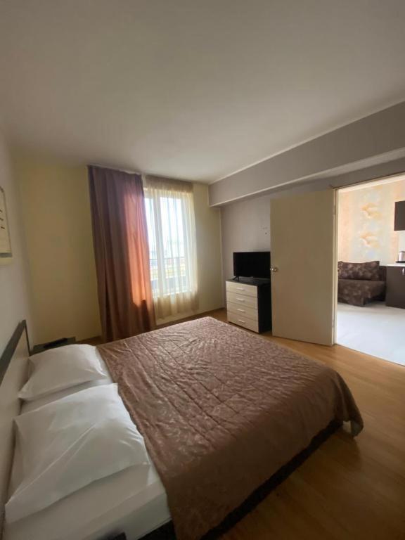 Apartments Danita & Restaurant&Pool Bar Varna Extérieur photo