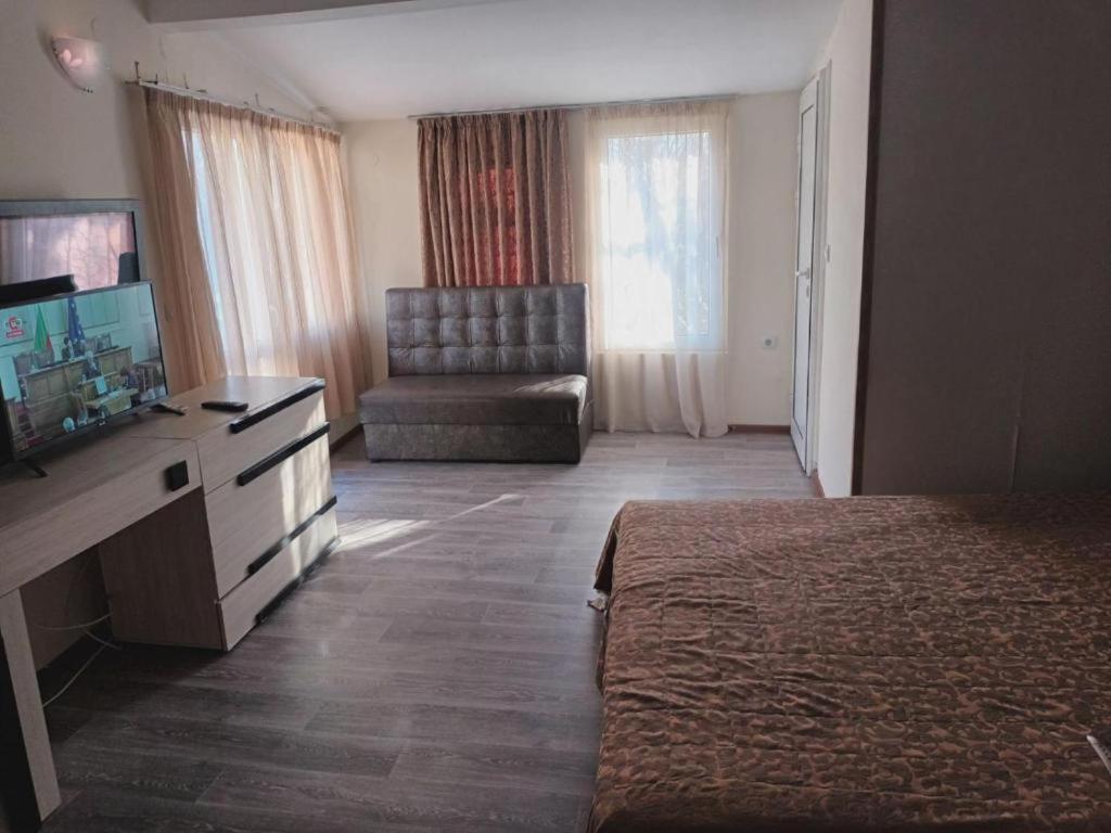 Apartments Danita & Restaurant&Pool Bar Varna Extérieur photo